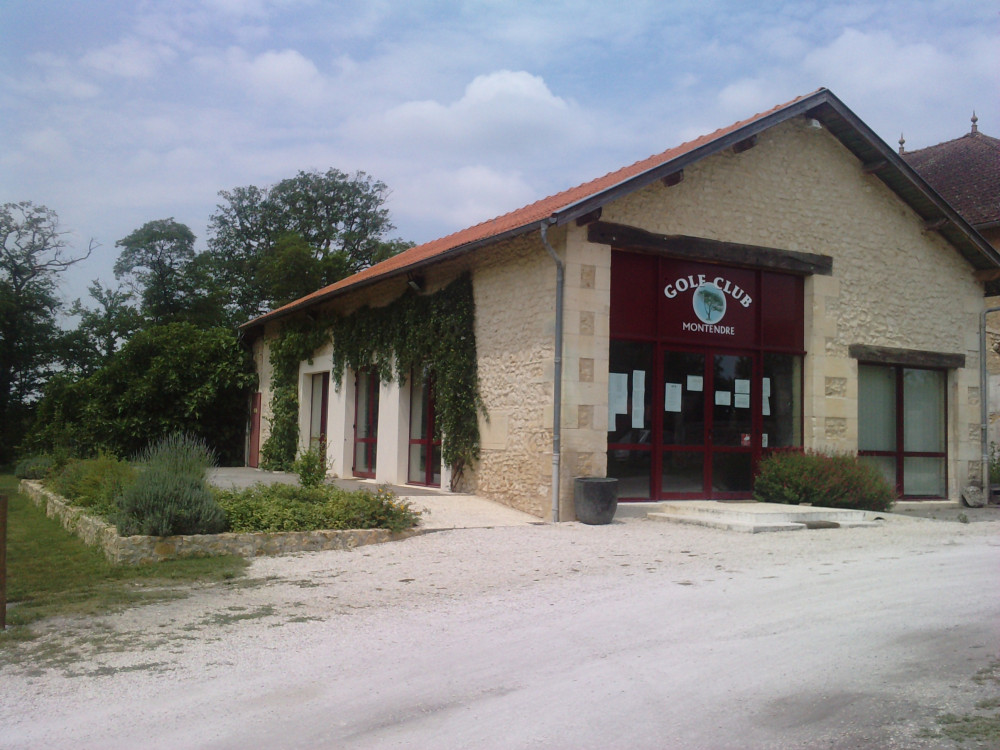 GOLF CLUB DE MONTENDRE