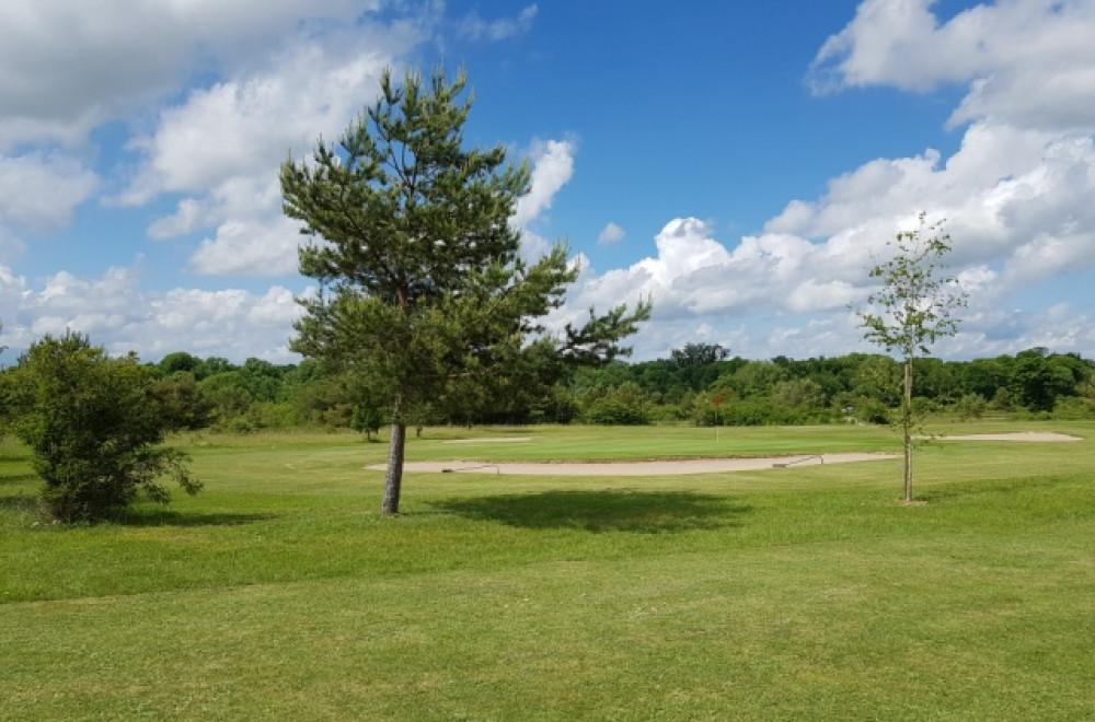 GOLF DE MOURMELON