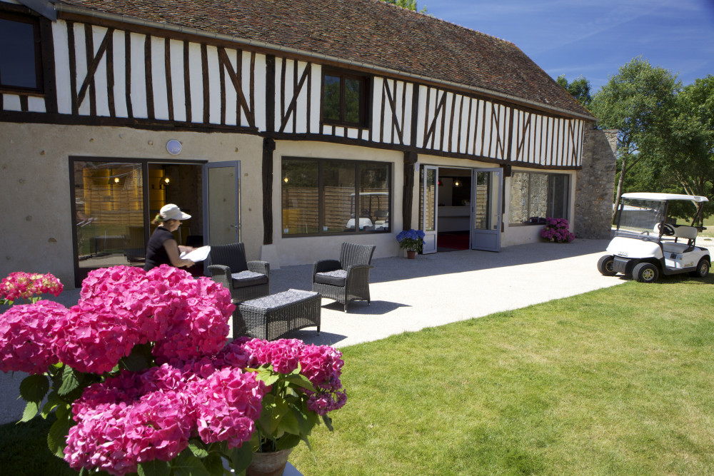 MAUDÉTOUR EN VEXIN